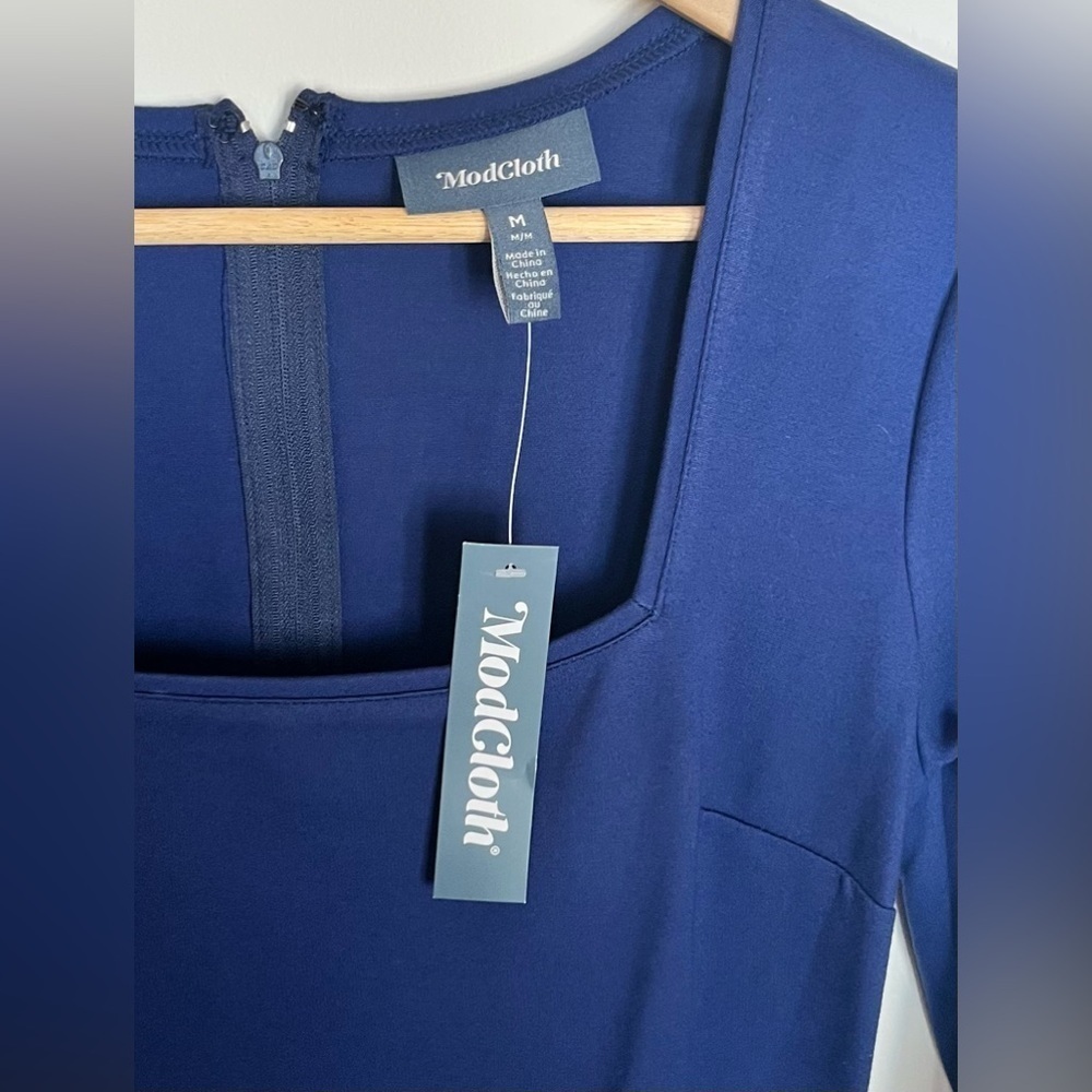 ModCloth Women’s Navy Blue Fit & Flare Dress 3/4 Sleeve Striped Hem Size Medium - Picture 9 of 9